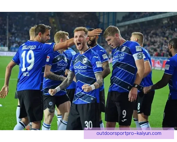 赫塔战术解析：近期战术演变及球队表现趋势分析