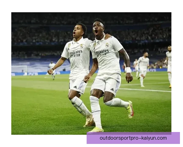 西甲马德里小德比中，皇马与马竞的表现备受关注，比赛状态各有千秋。