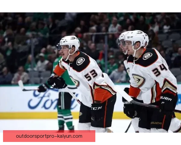 恩里克中锋使用表现回暖，团队配合逐渐融洽